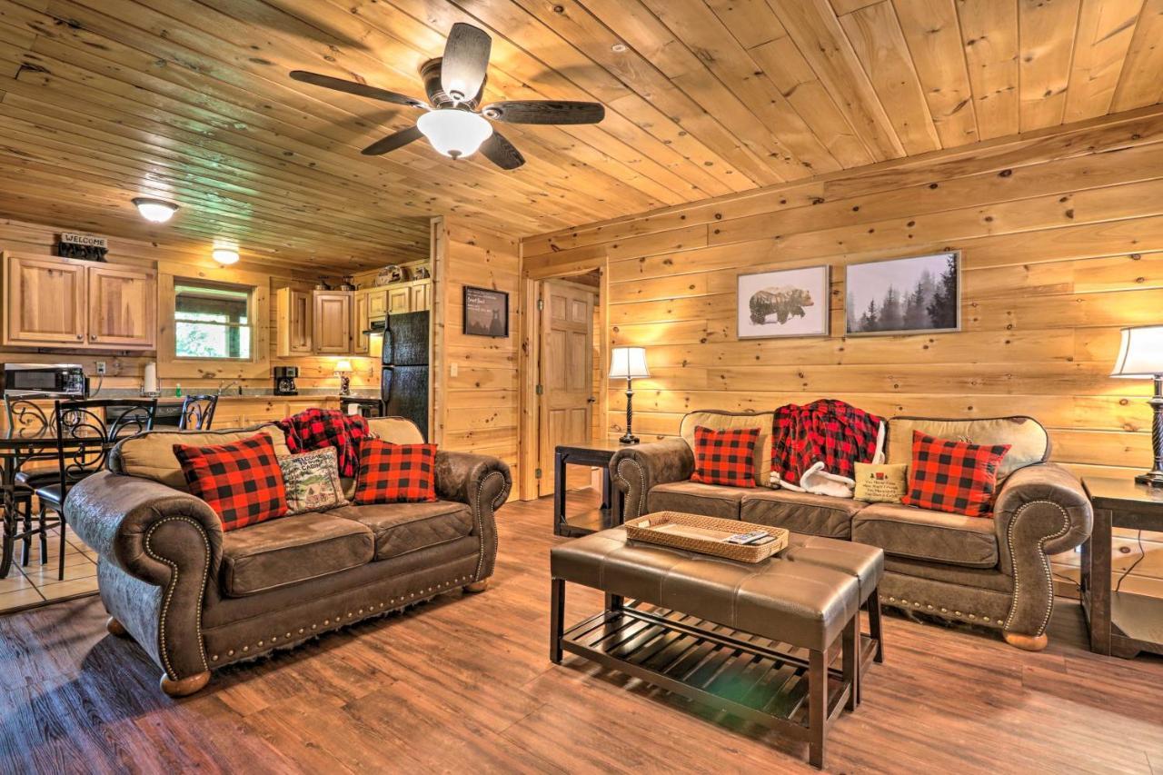 Cabin With Deck And Fireplace Less Than 3 Mi To Dollywood! Pigeon Forge Esterno foto