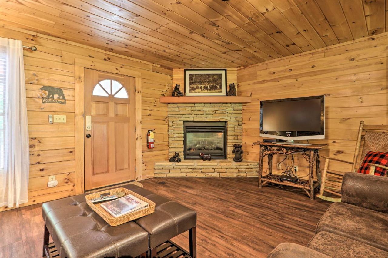 Cabin With Deck And Fireplace Less Than 3 Mi To Dollywood! Pigeon Forge Esterno foto