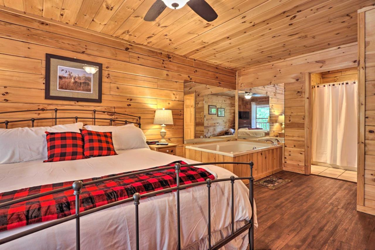Cabin With Deck And Fireplace Less Than 3 Mi To Dollywood! Pigeon Forge Esterno foto