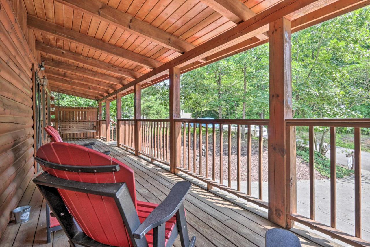Cabin With Deck And Fireplace Less Than 3 Mi To Dollywood! Pigeon Forge Esterno foto
