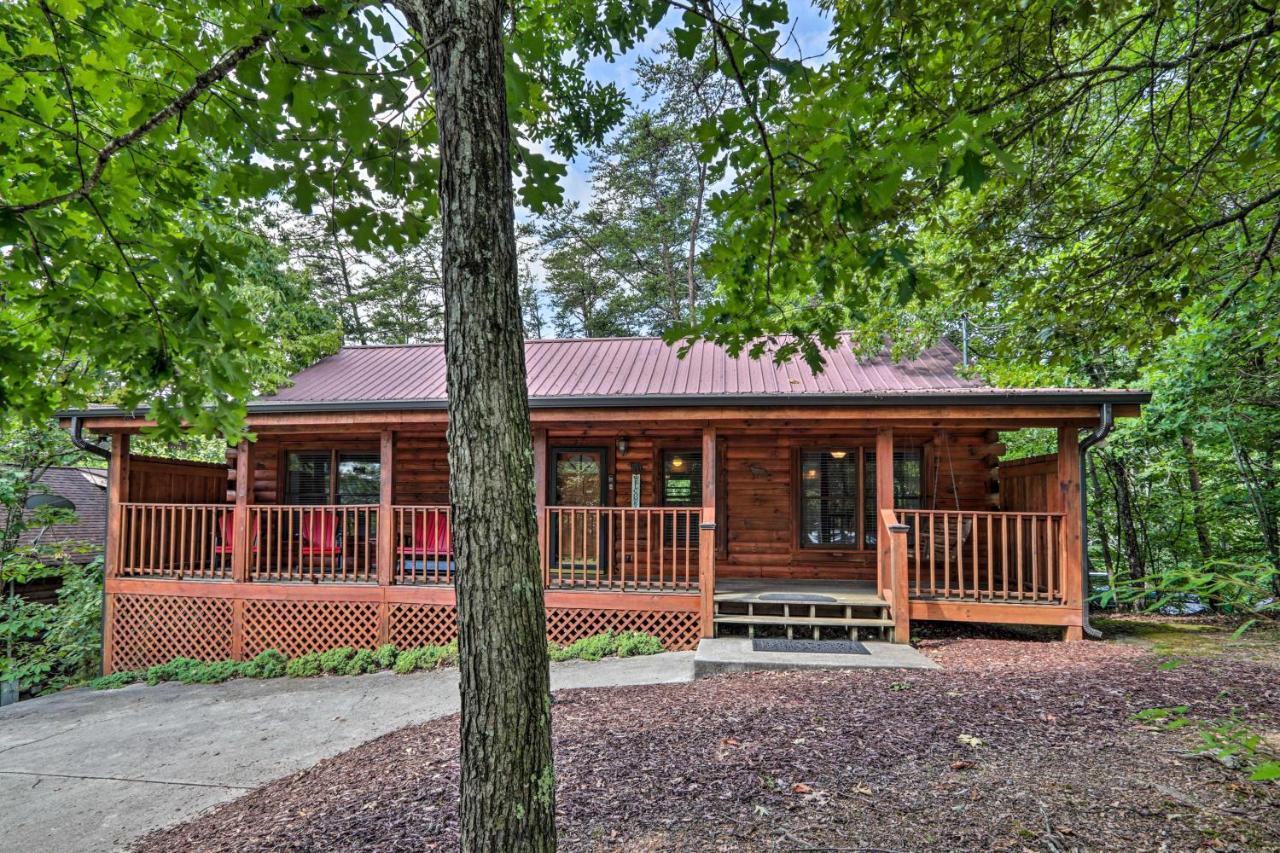 Cabin With Deck And Fireplace Less Than 3 Mi To Dollywood! Pigeon Forge Esterno foto